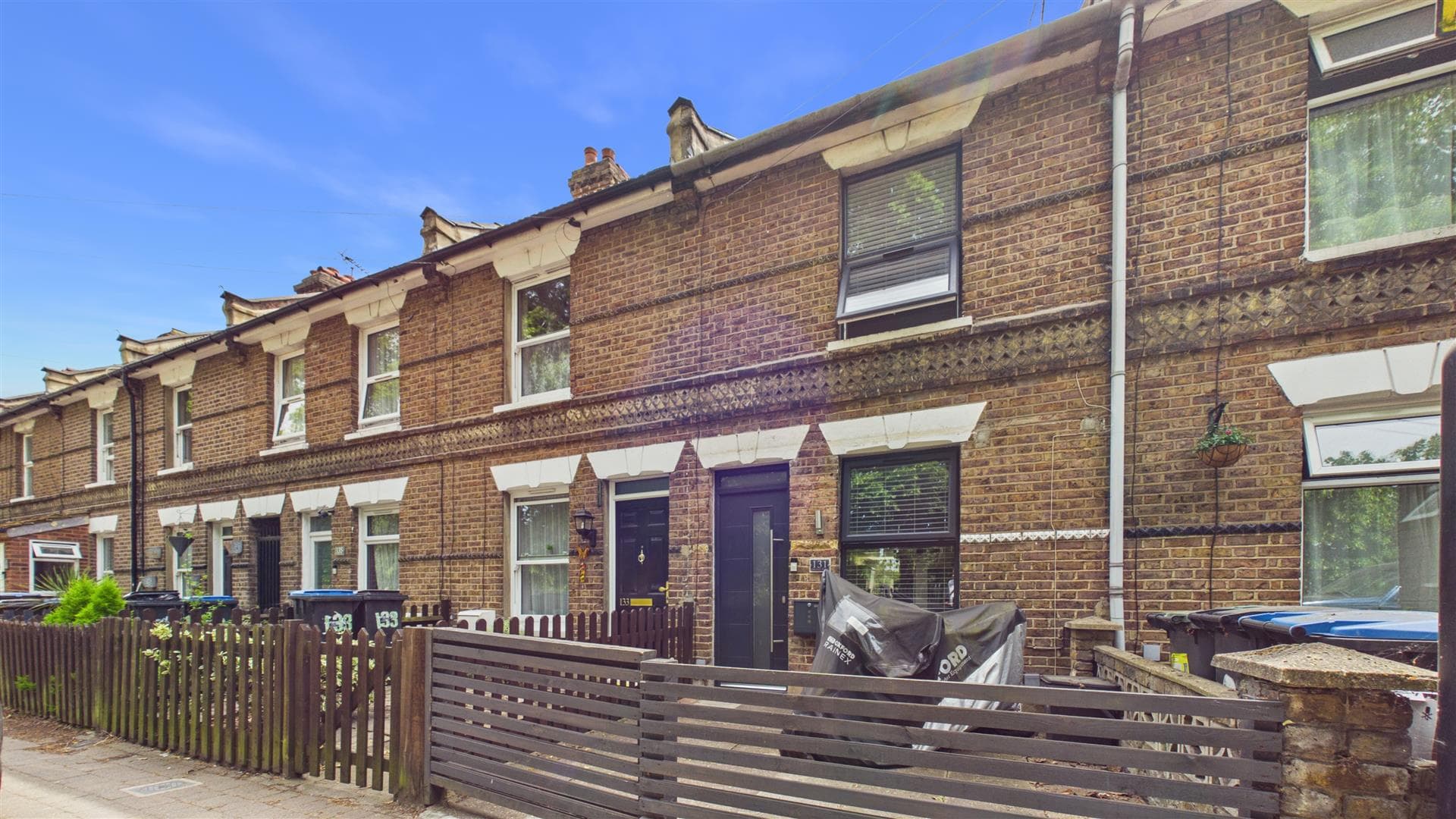 Lincoln Road, Enfield, EN1 1LH