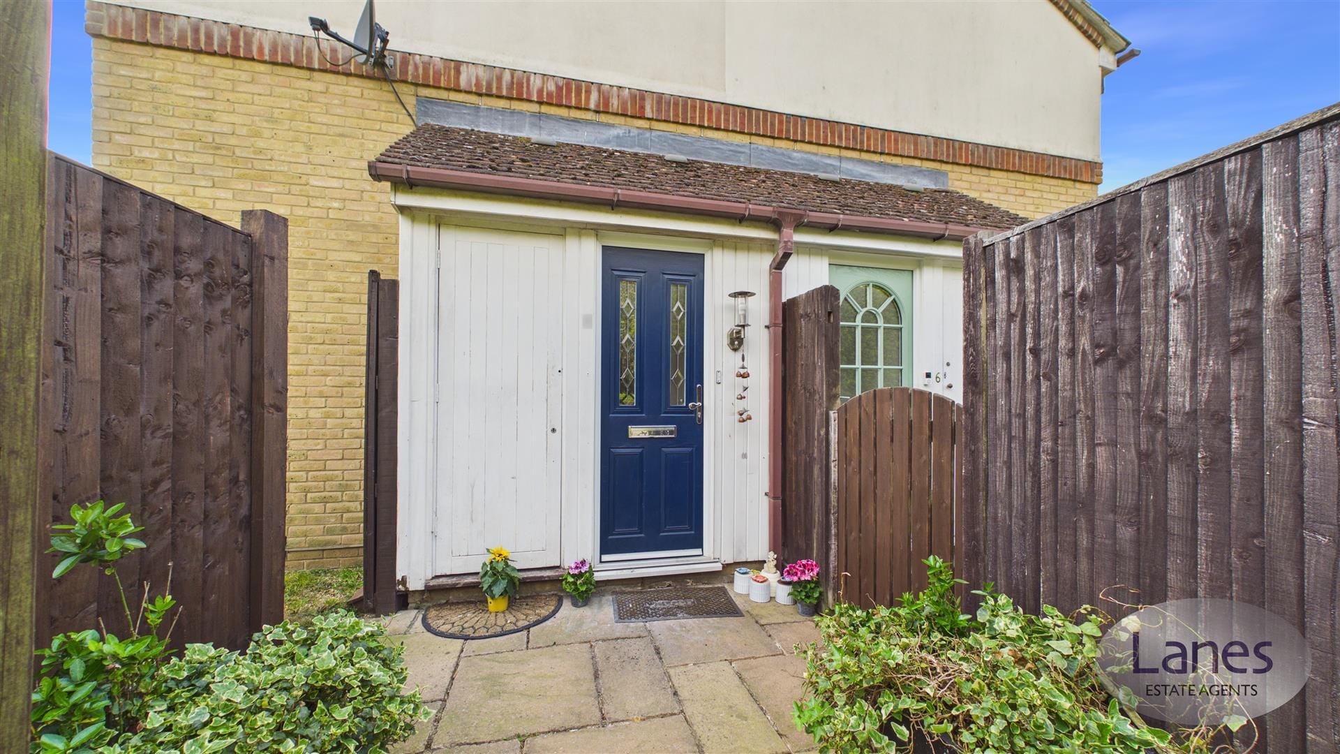 Thomas Rochford Way, Cheshunt, Waltham Cross, EN8 0SQ